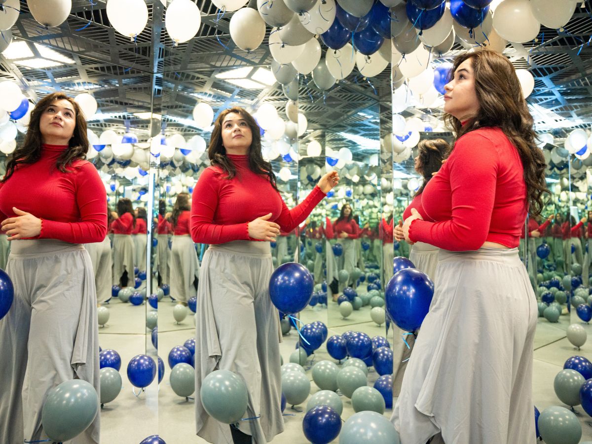 moi home about video poster montreal canada 1200×900